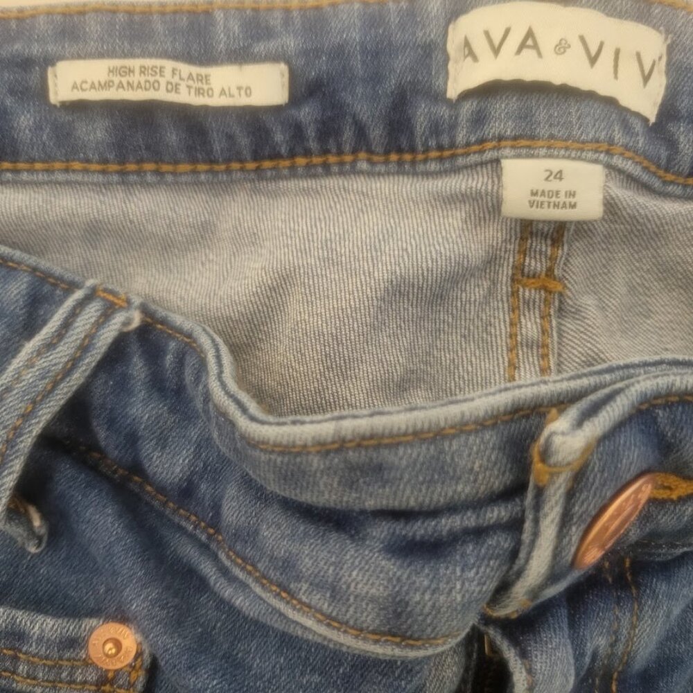 Ava  Viv High Rise Flare Jeans Size 24 Plus Host Pick - Picture 3 of 6